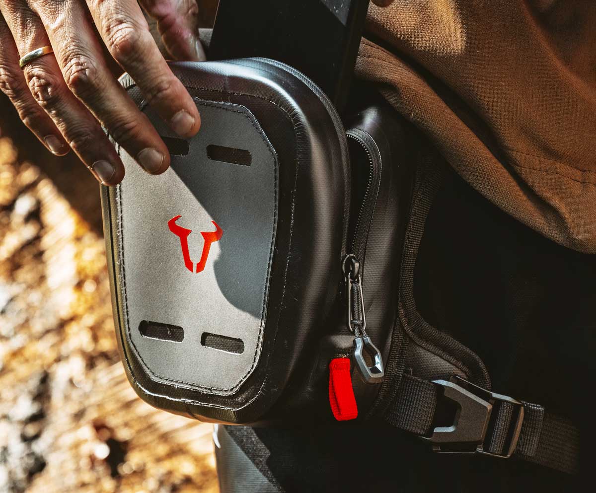 Guida ai regali natalizi ADVMoto 2024 Borsa da gamba SW