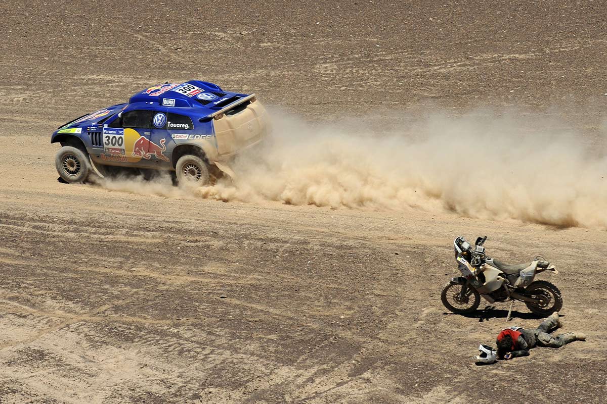 Women in Dakar The Dakar Double X Factor Body image 4