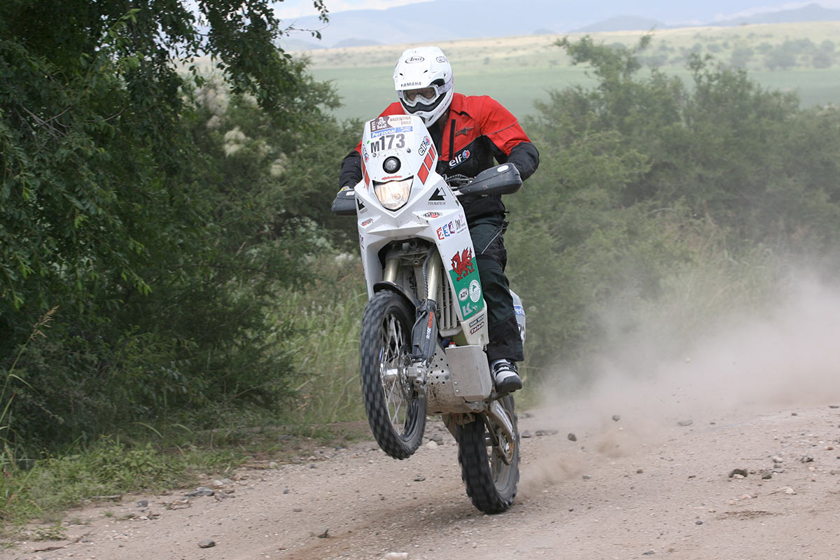 Women in Dakar The Dakar Double X Factor body image 2