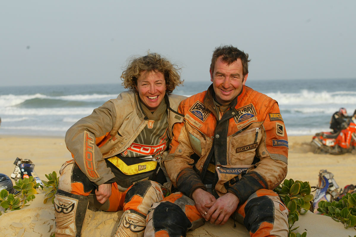 Women in Dakar The Dakar Double X Factor body image 5