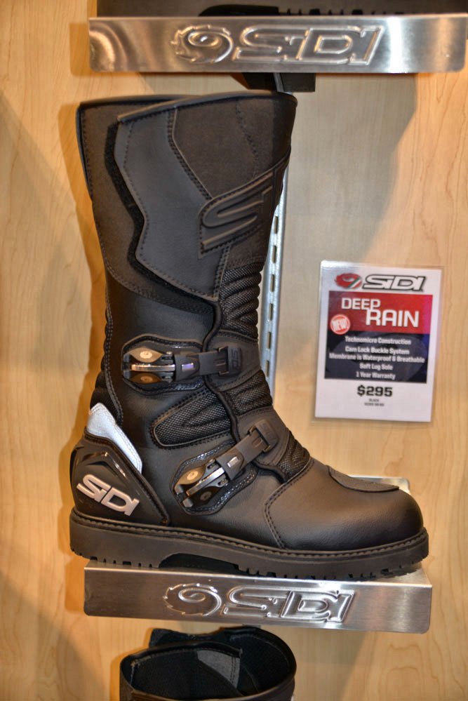 AIMExpo2015-049-SIDI-DeepRain