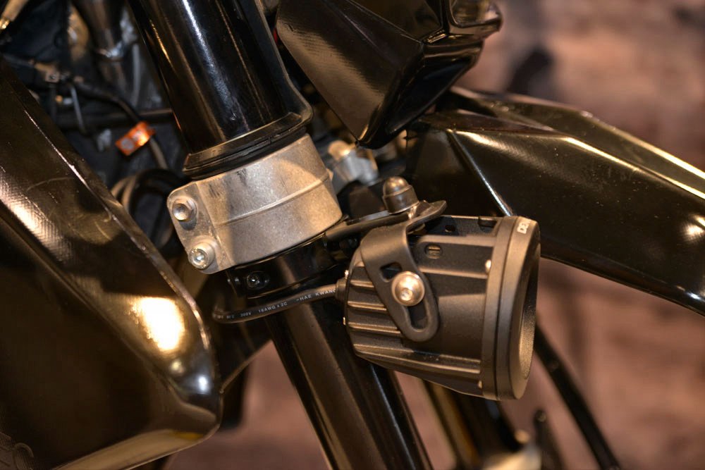 AIMExpo2015-076-TwistedThrottle-LightMount