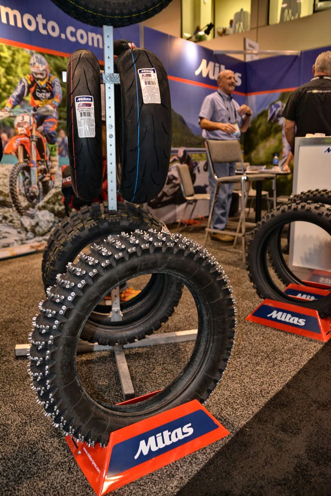 AIMExpo2015-081-Mitas