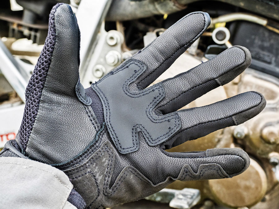 Integrar Lejos Advertencia Alpinestars SMX-1 Air Gloves Review - Adventure Motorcycle Magazine