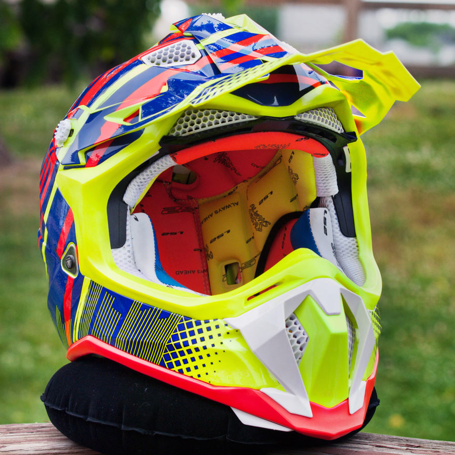 bike visor helmet