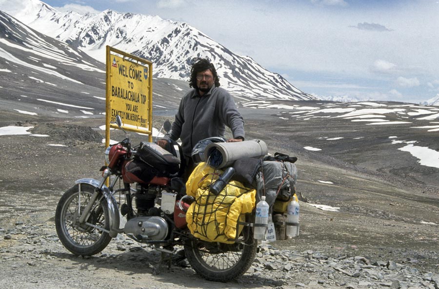 Gaurav Jani Riding Solo Baralachala