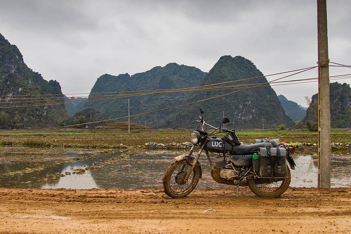 Lucy the 125cc Minsk in Vietnam body image 4